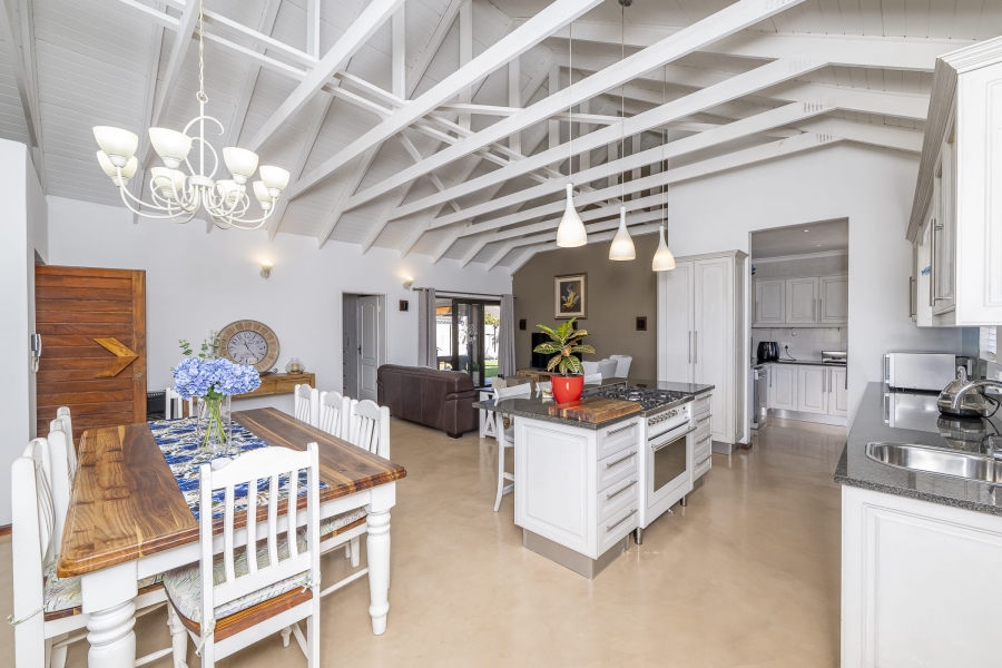3 Bedroom Property for Sale in Protea Heights Western Cape